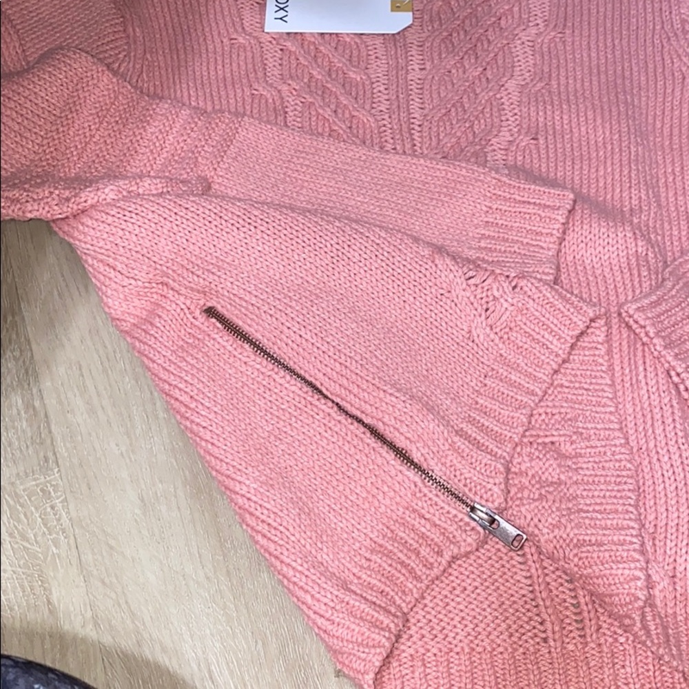 ✨ Roxy glimpse of romance sweater side zipper ✨ - Picture 5 of 5